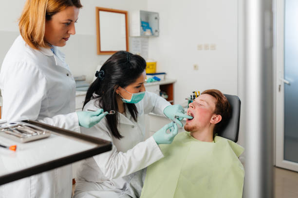 Best Emergency Dental Care for Broken or Chipped Teeth in Harrisburg, IL